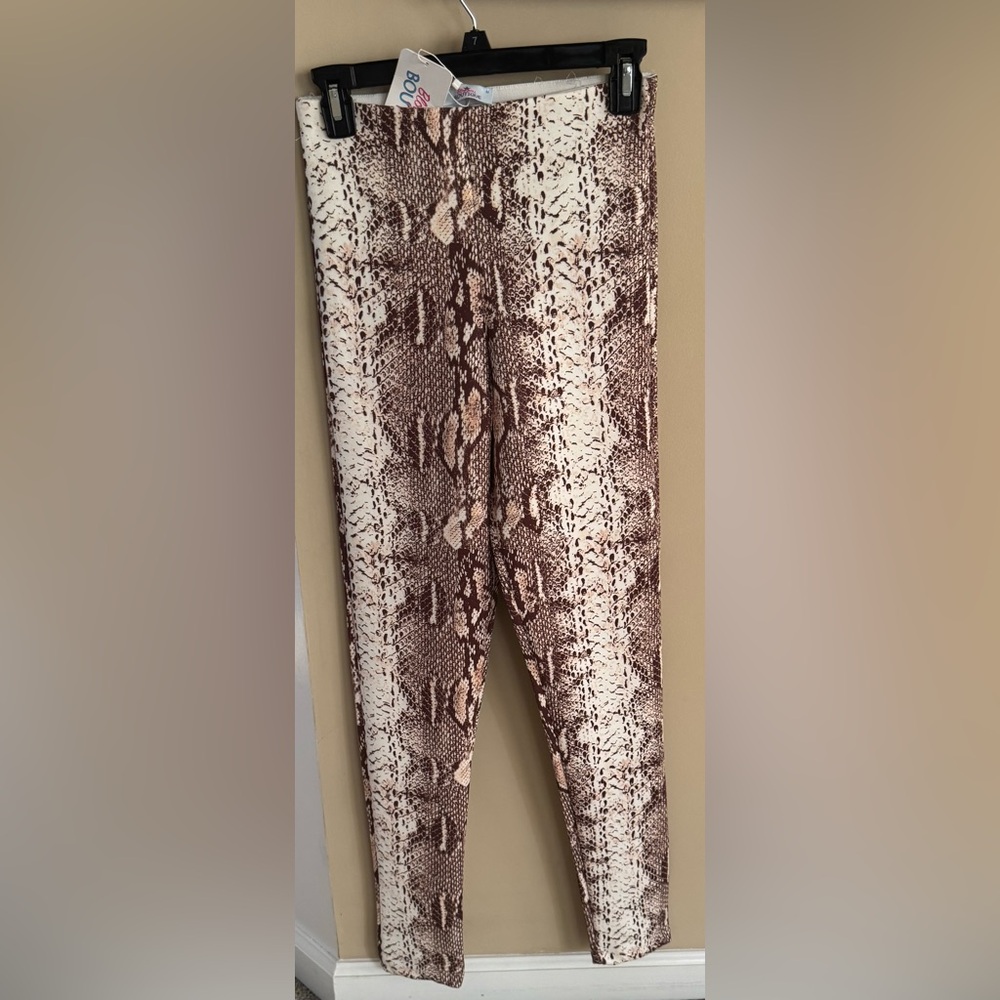 Snake-Print High-Rise Leggings in Brown and Cream